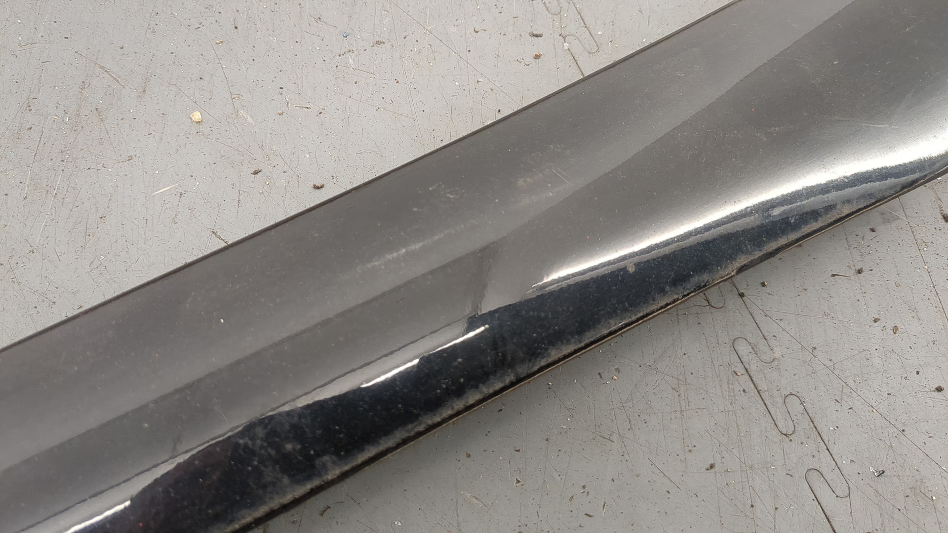 Молдинг лобового стекла