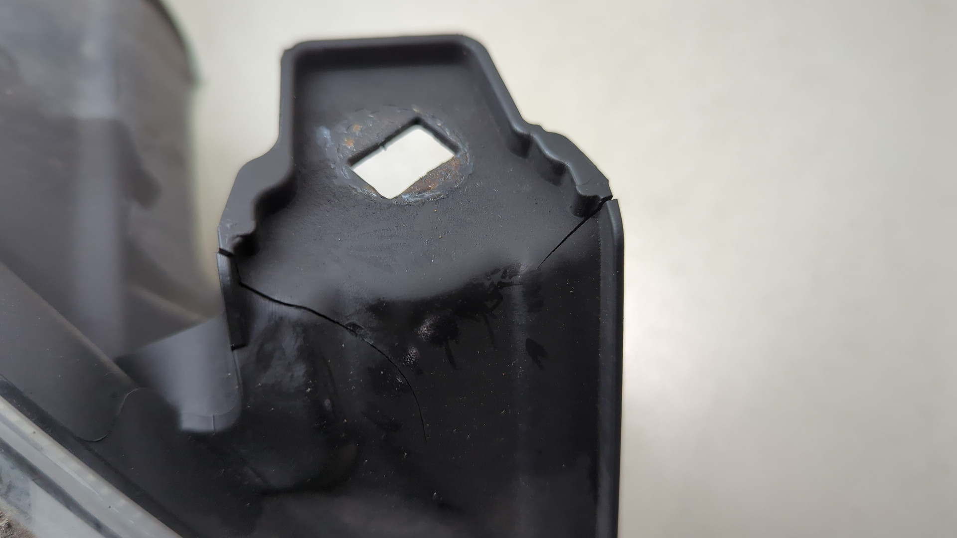 Фара правая