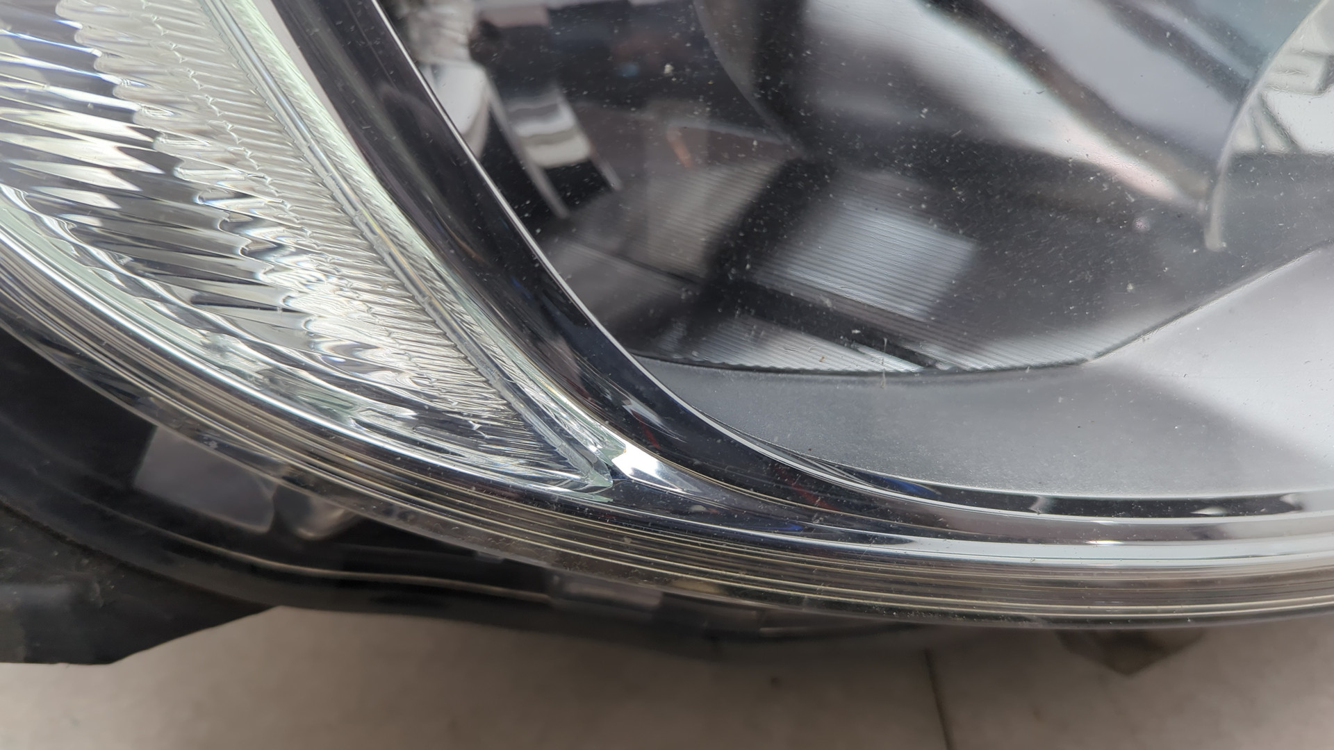 Фара правая