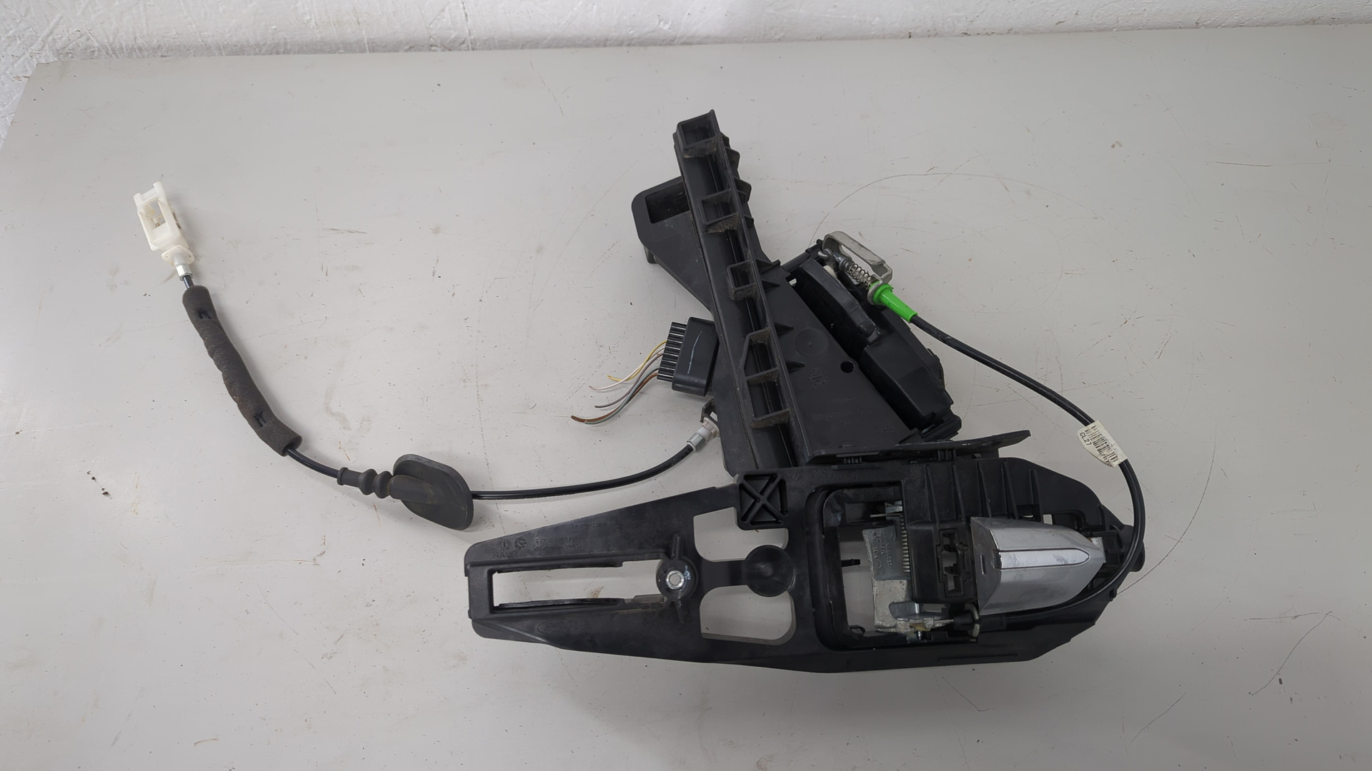 Замок двери задней правой