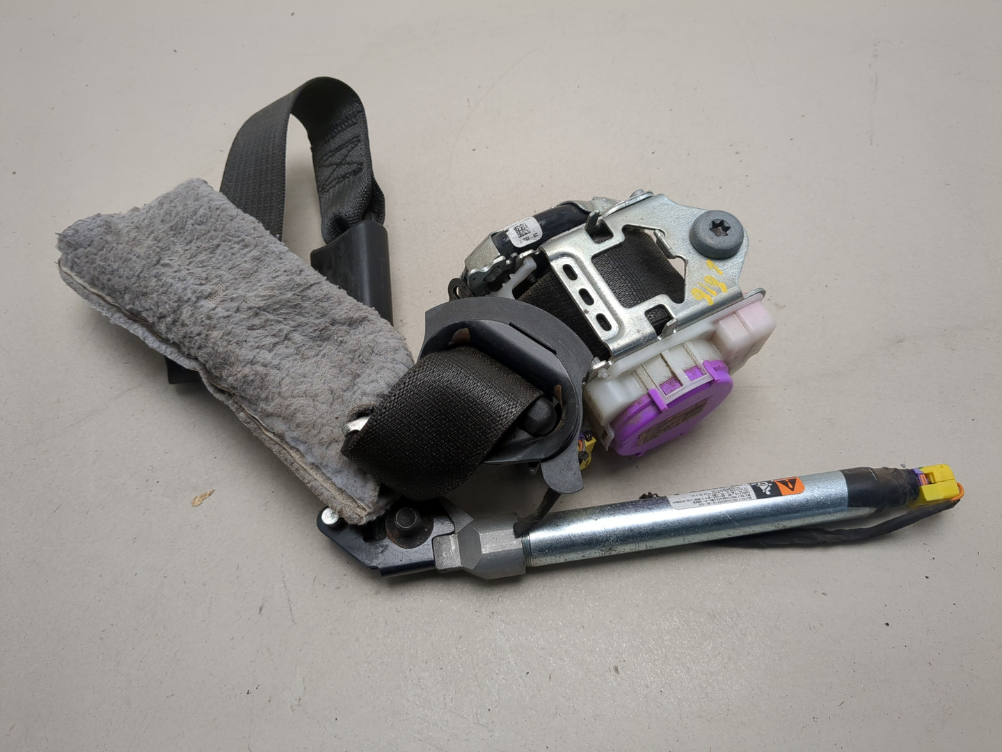 Ремень безопасности