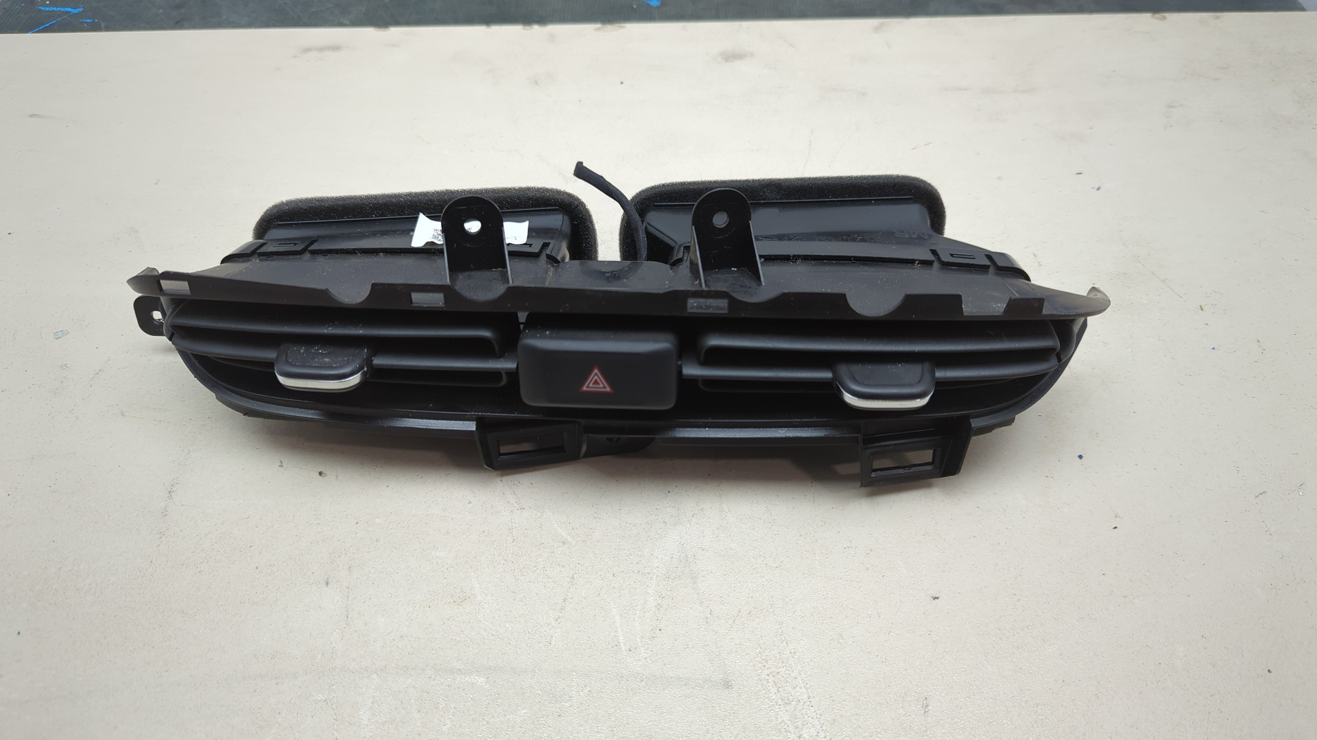 Дефлектор воздушный