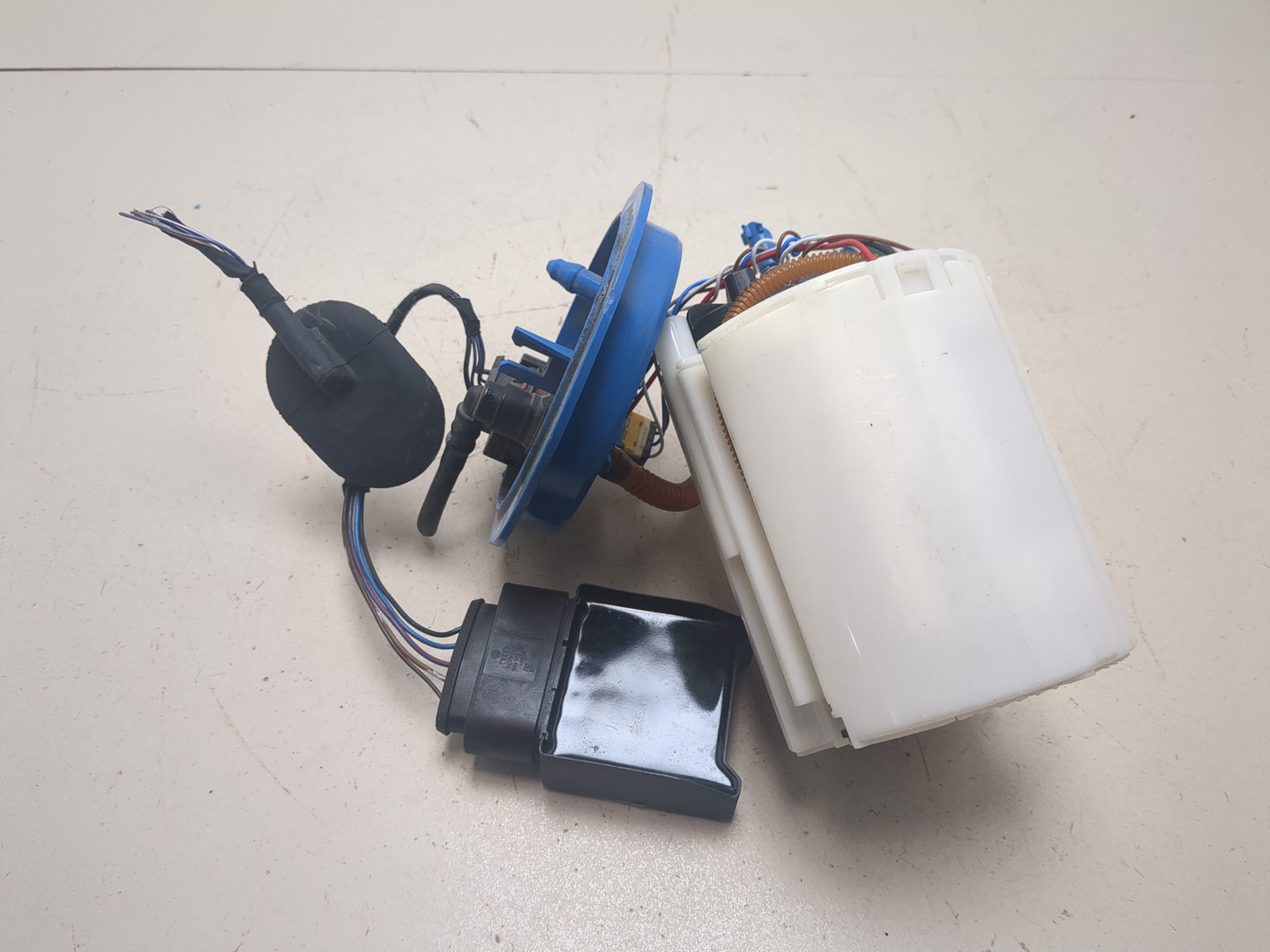 Насос топливный электрический