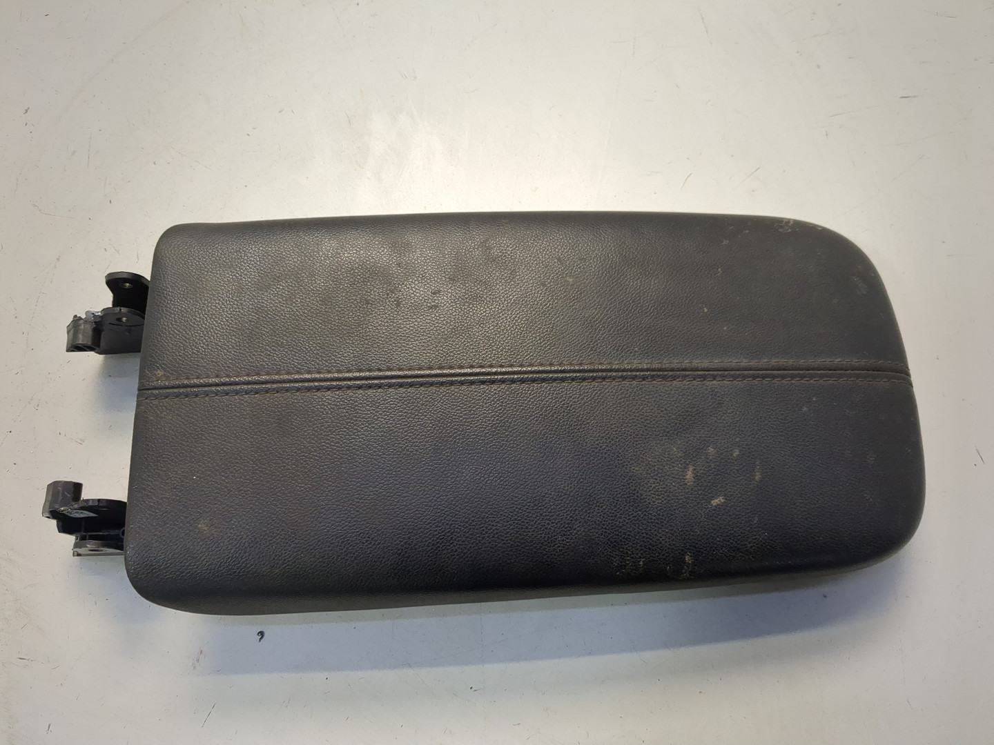 Подлокотник