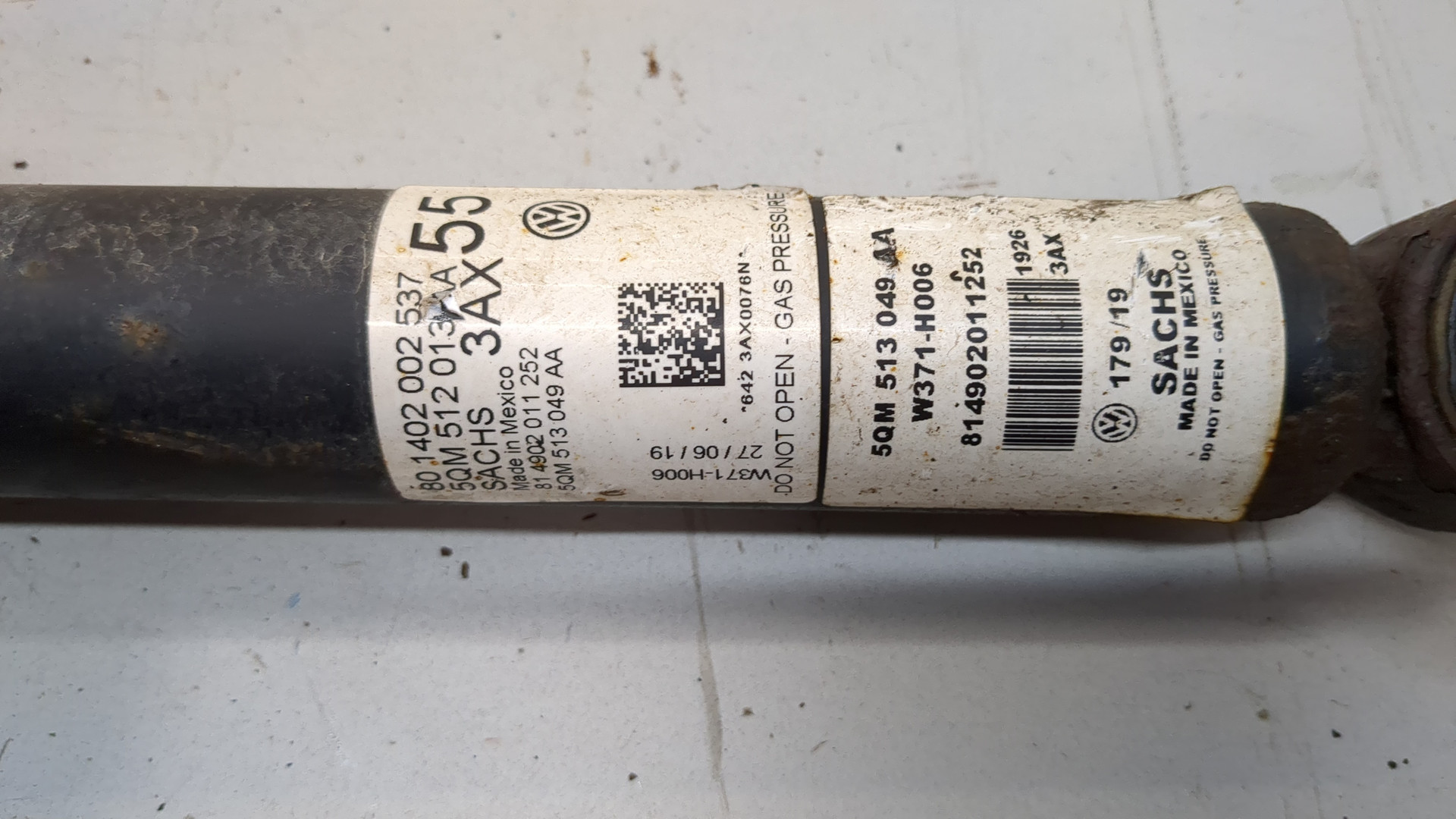 Амортизатор задний (стойка)