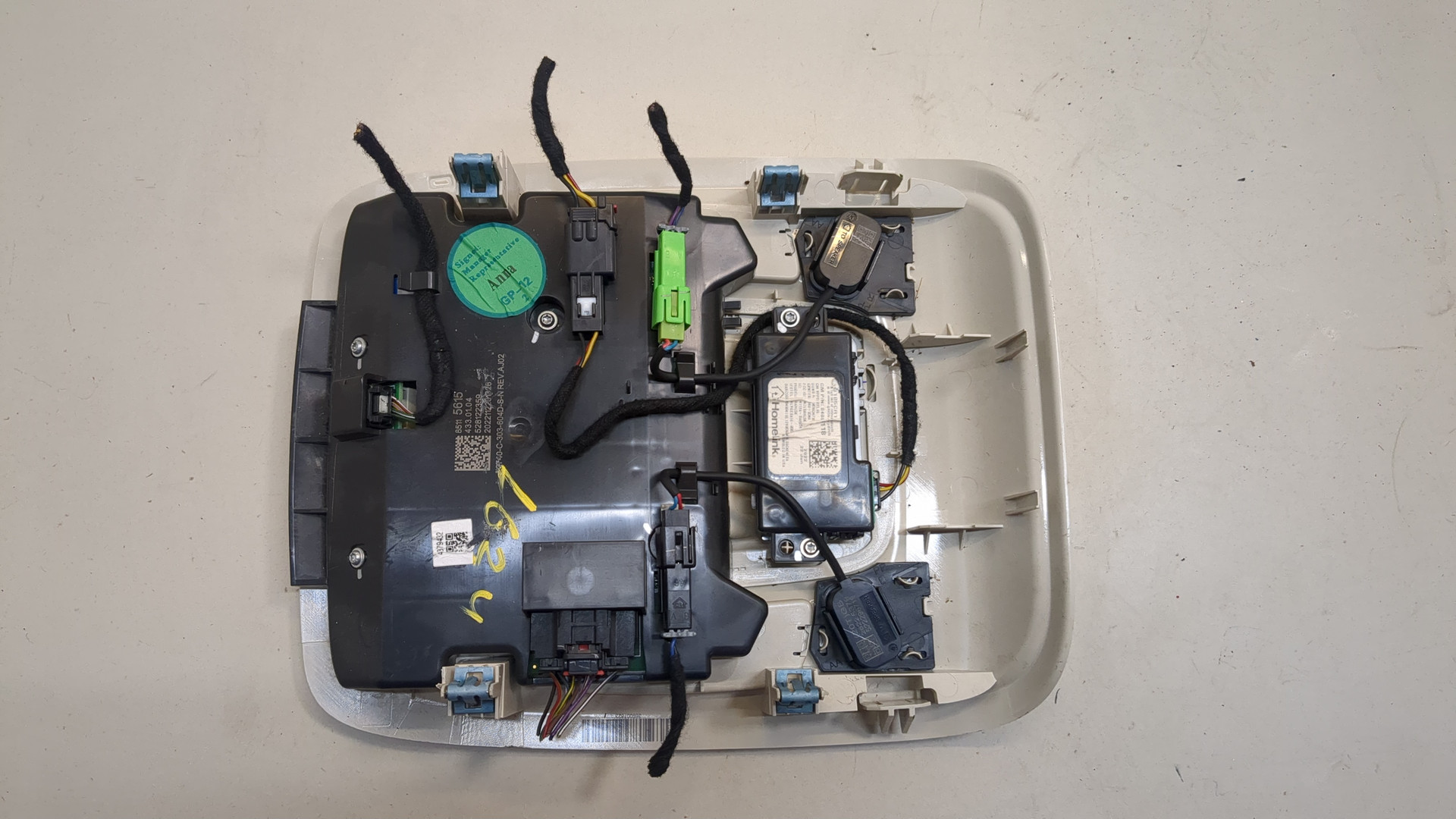 Плафон салонный