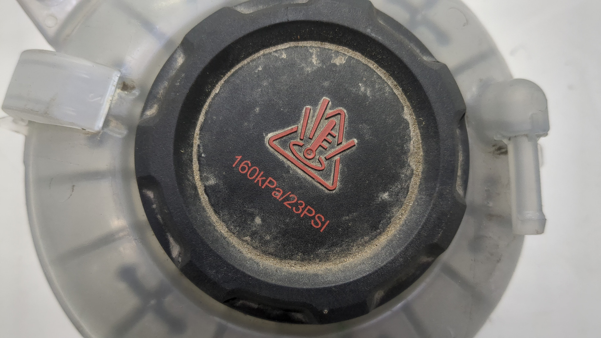 Бачок расширительный