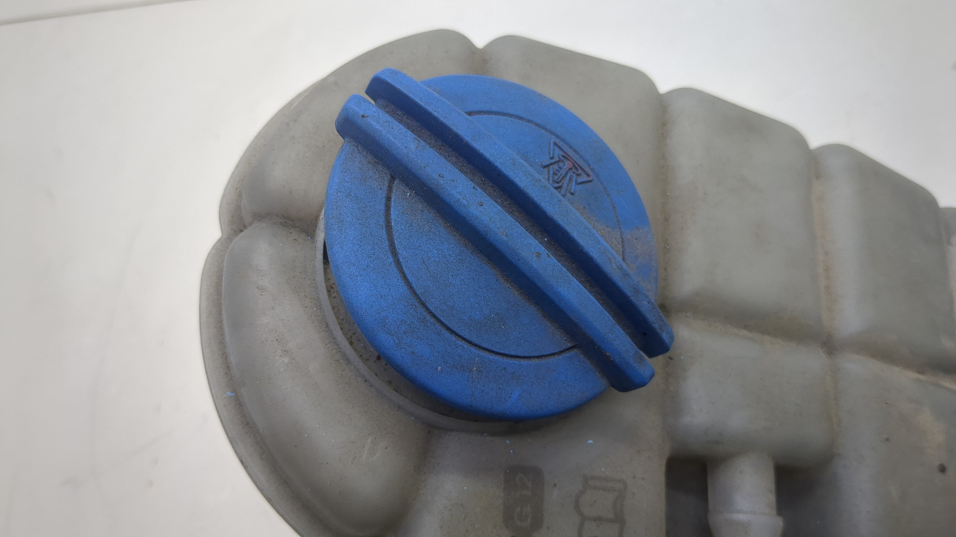 Бачок расширительный