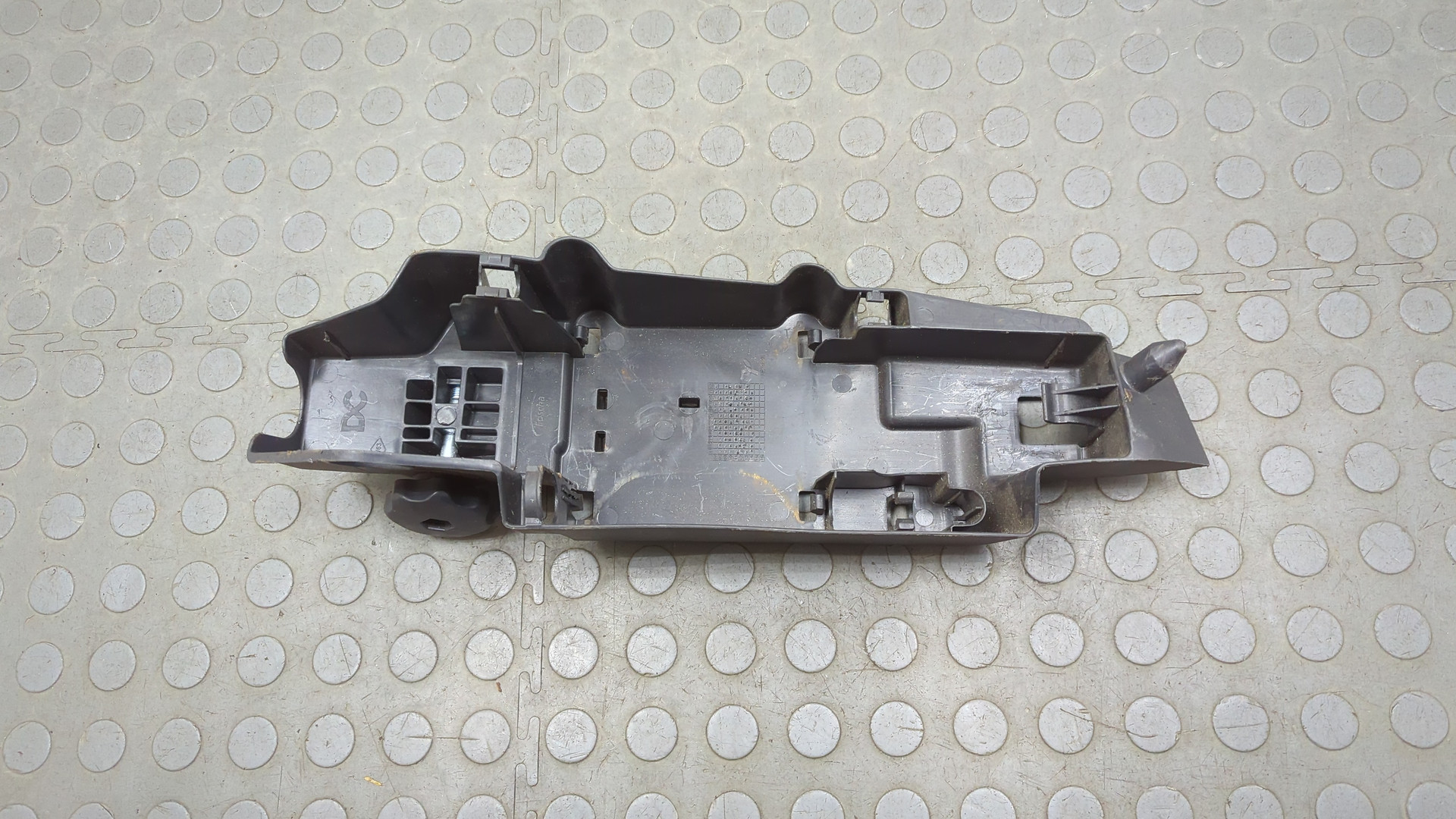 Обшивка багажника