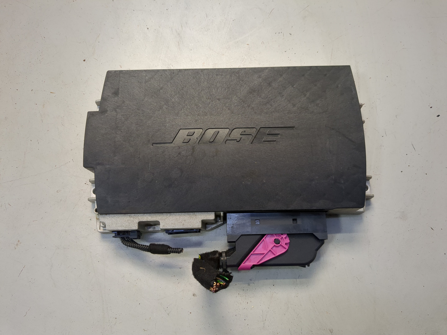 Усилитель акустической системы