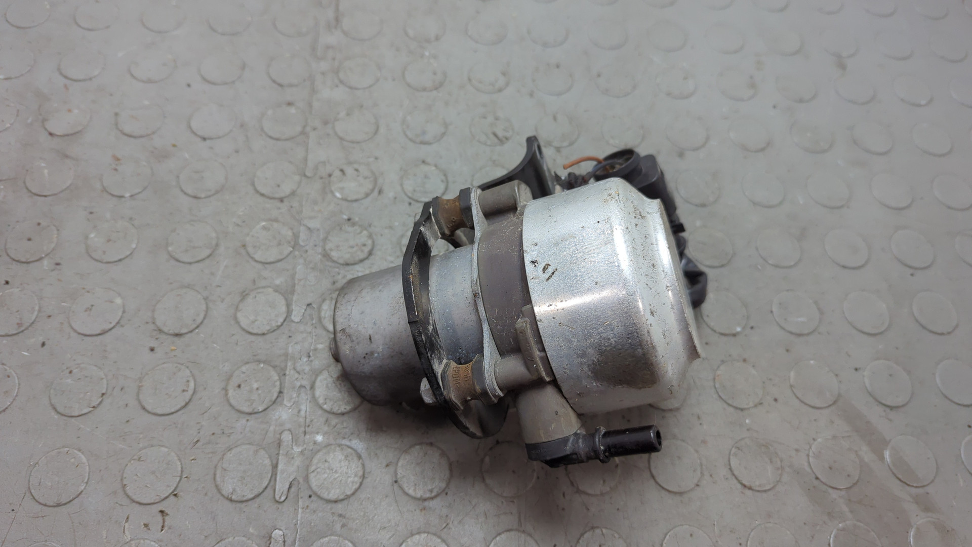 Насос вакуумный