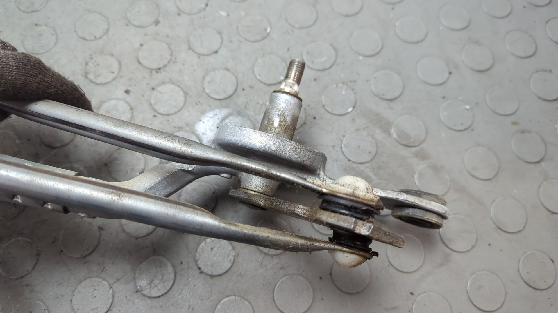 Трапеция стеклоочистителей