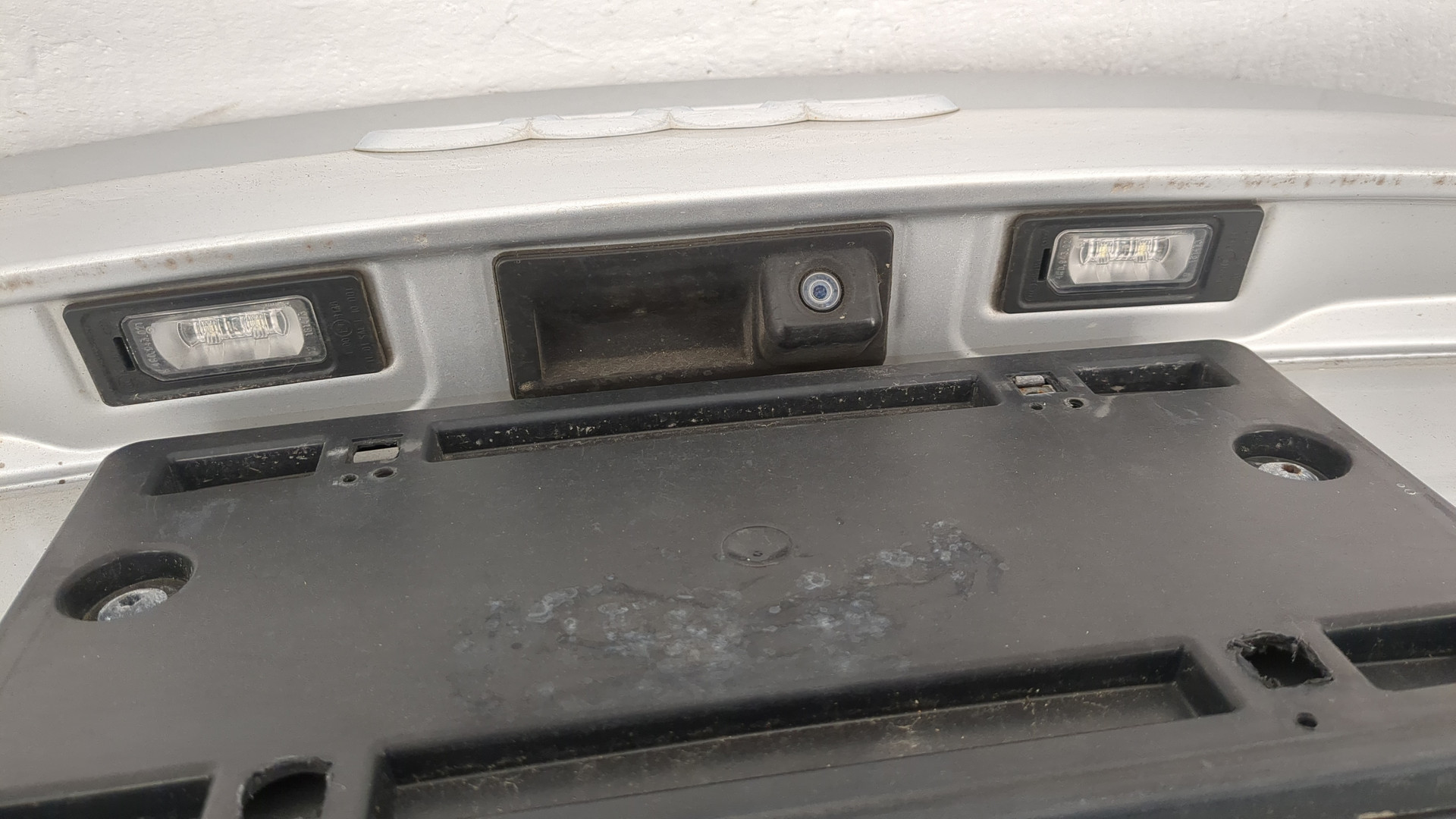 Дверь багажника