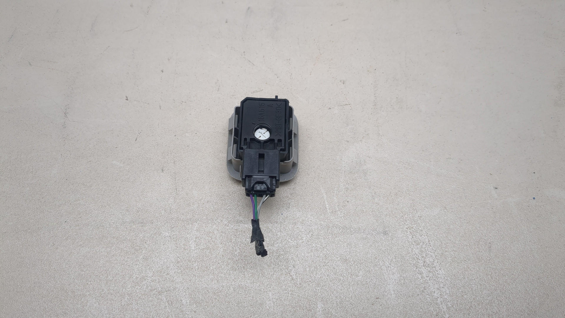 Кнопка открывания двери