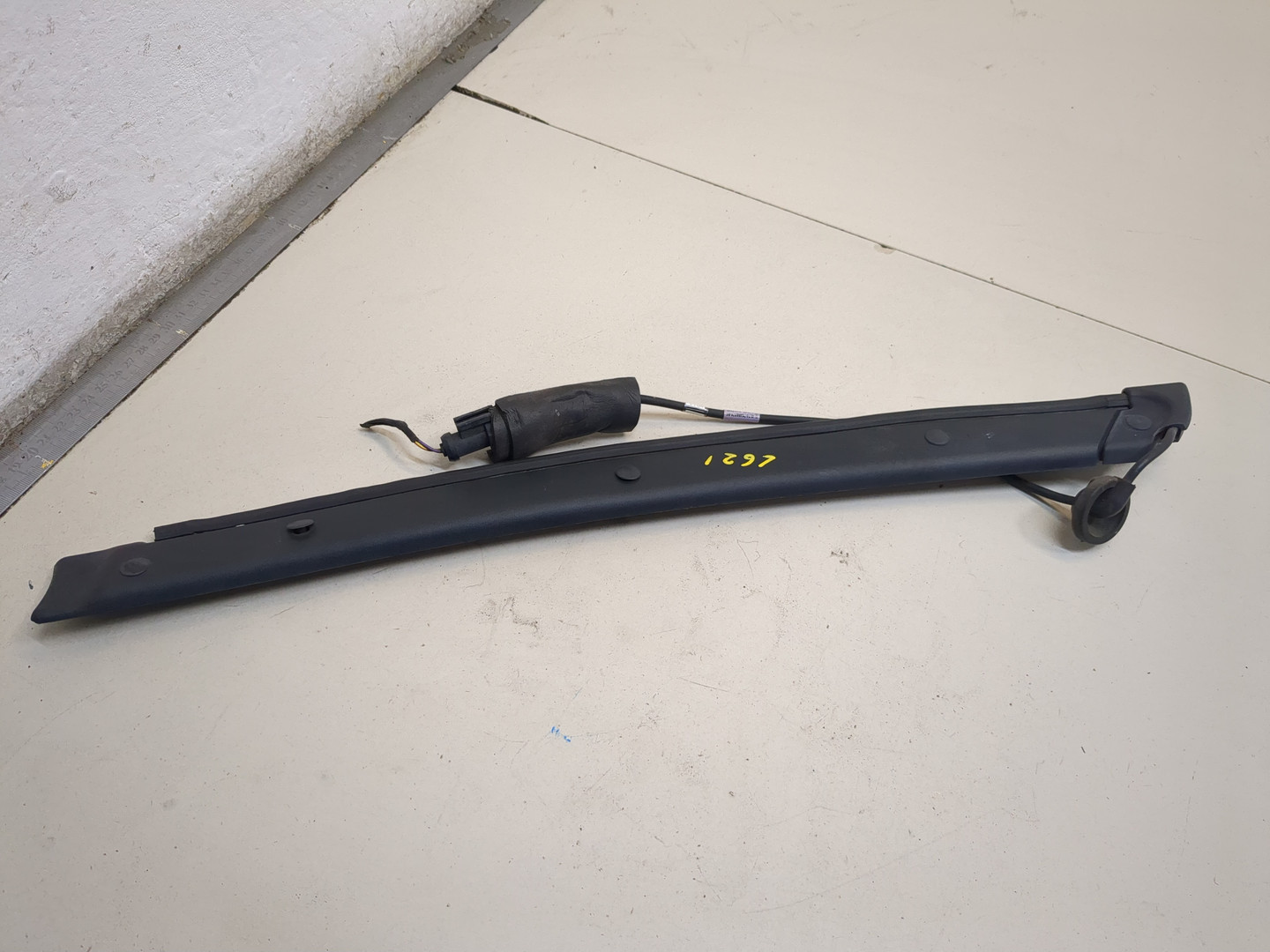 Накладка крышки багажника