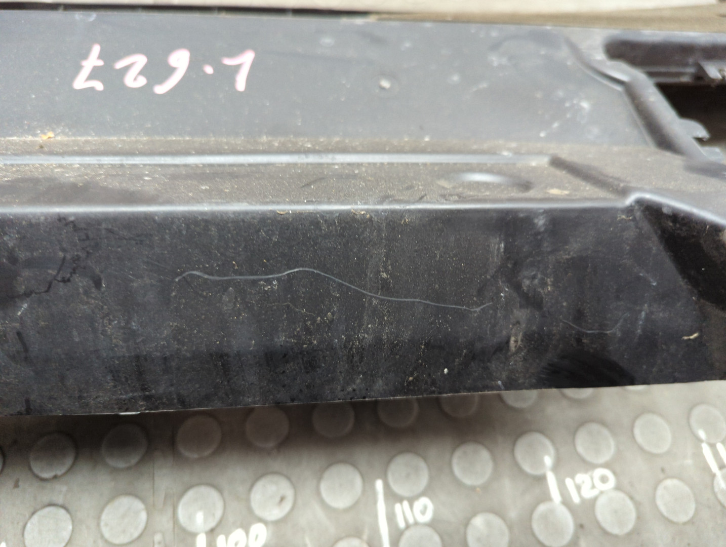 Решетка стеклоочистителей (Жабо)