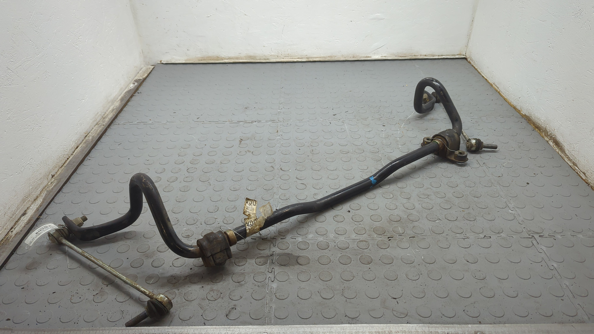 Стабилизатор передний