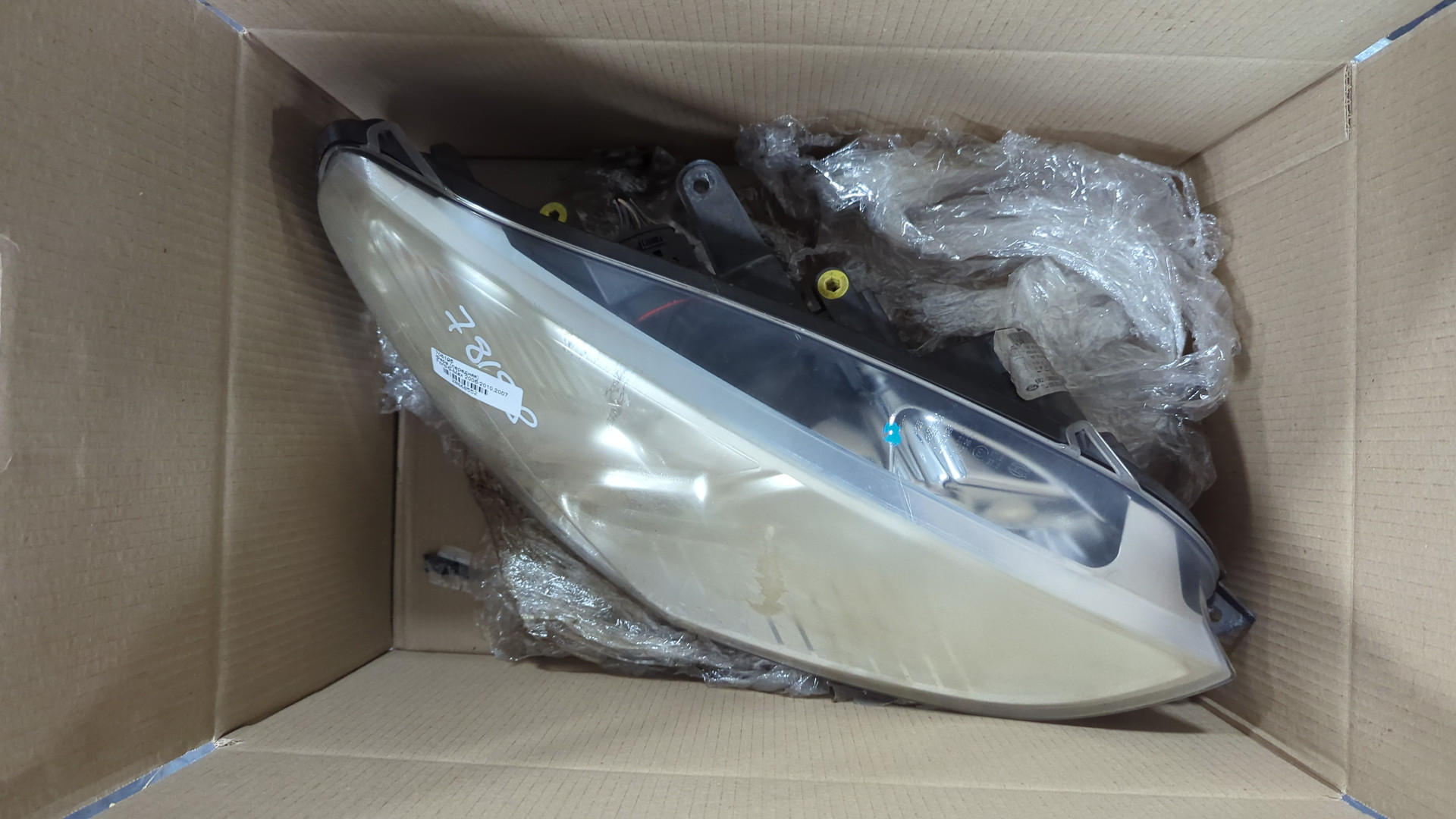 Фара правая