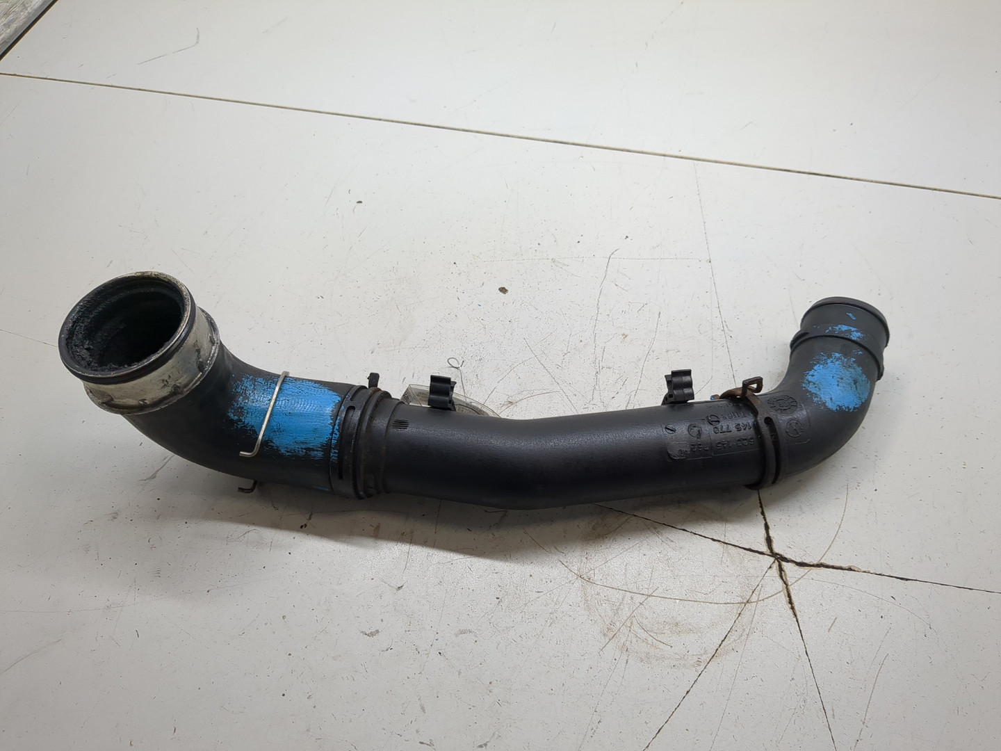 Патрубок воздушного фильтра