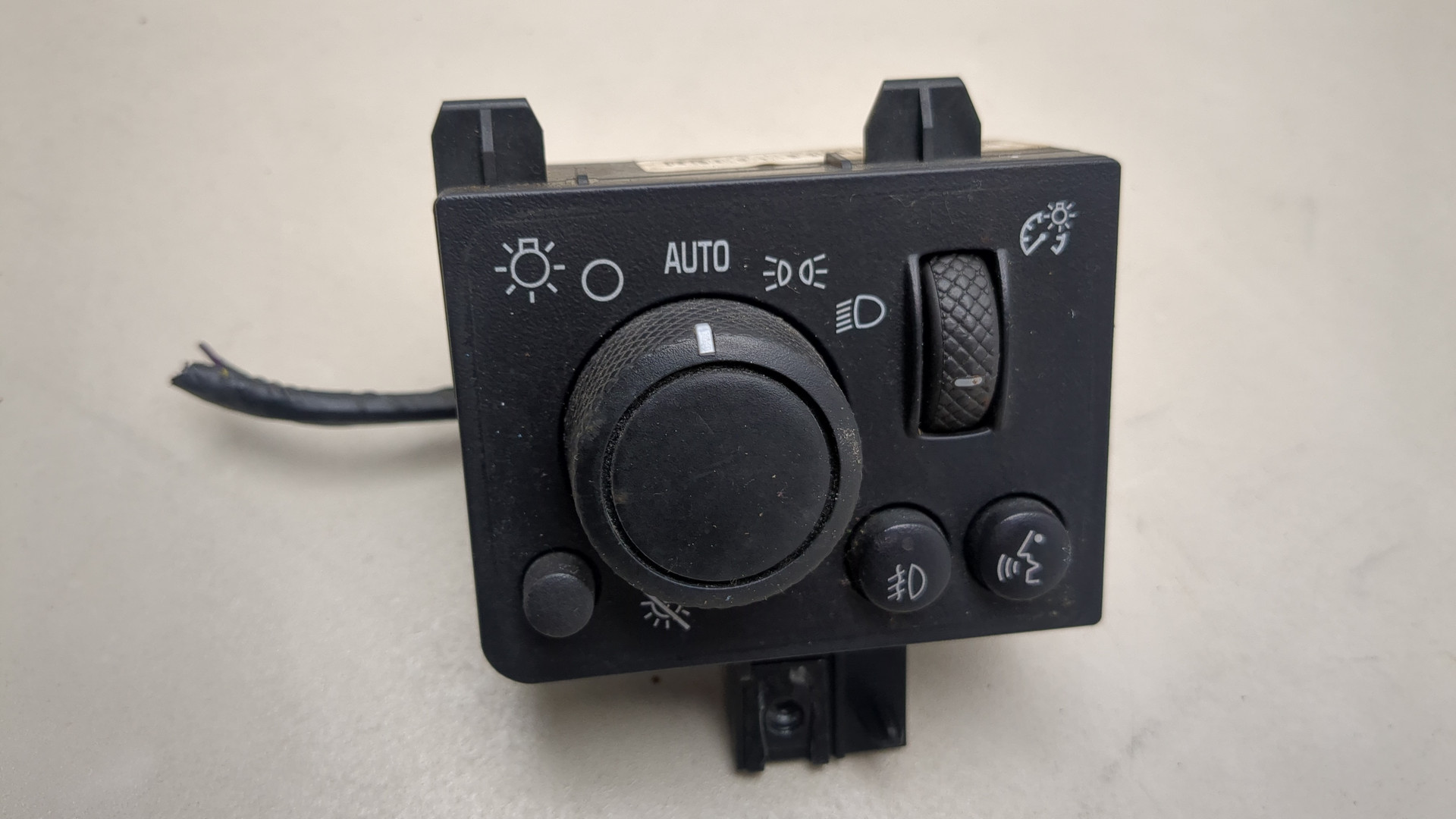 Переключатель света фар