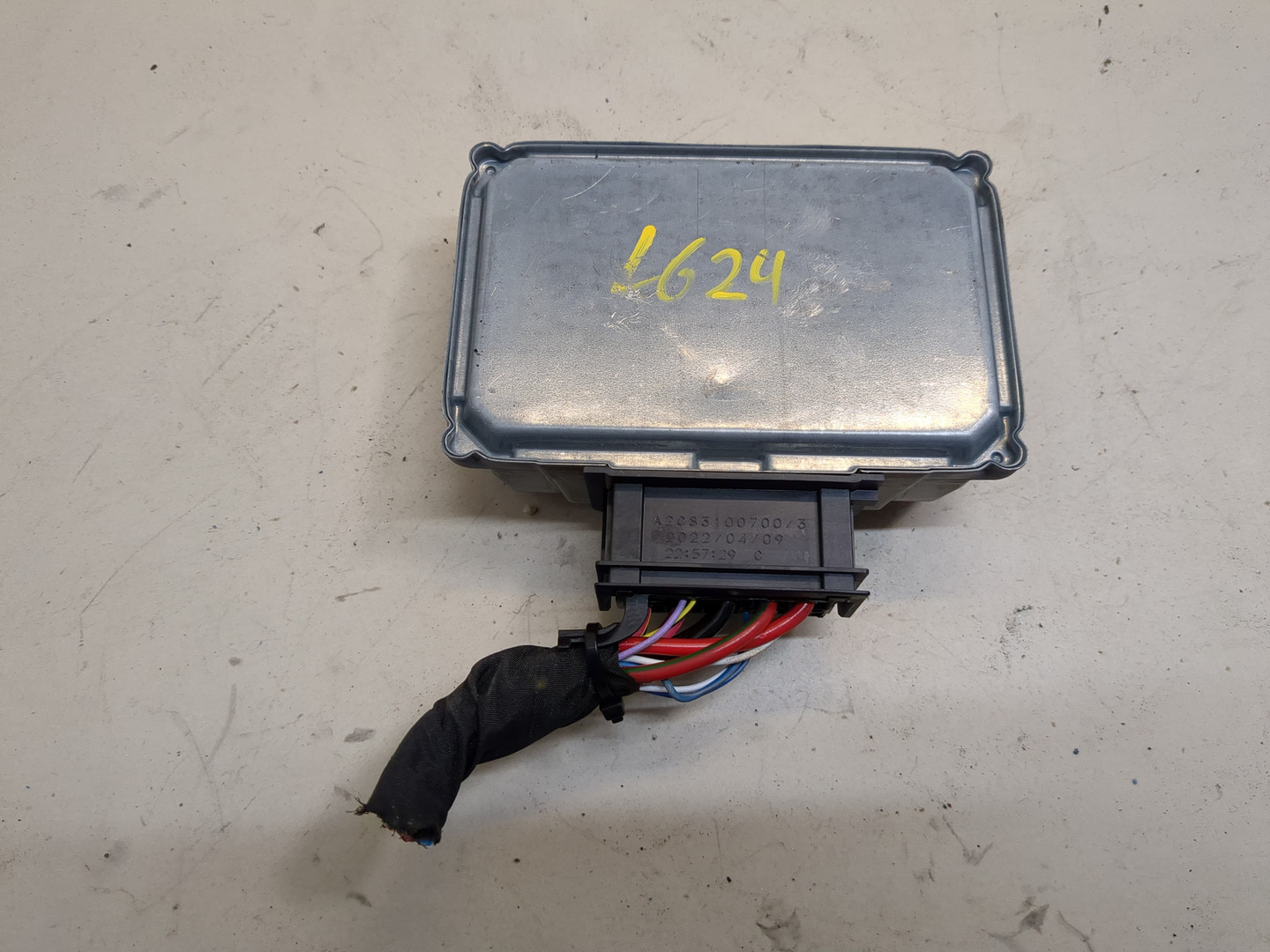 Преобразователь напряжения (адаптер)