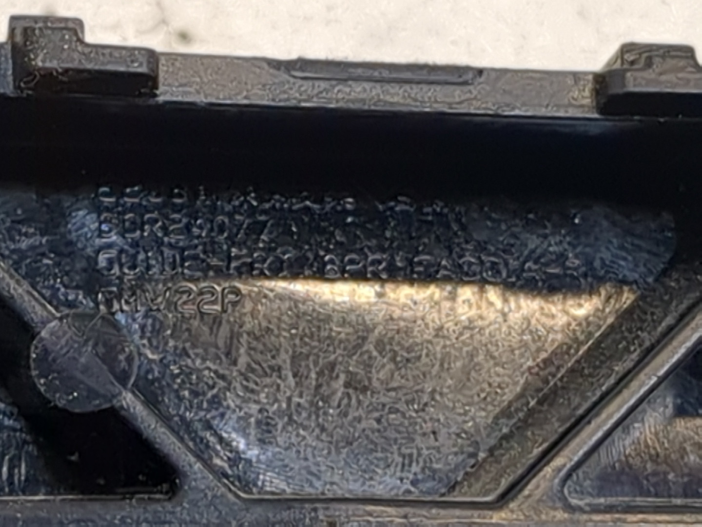 Кронштейн крепления крыла