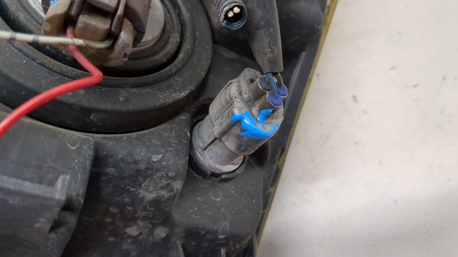 Фара правая