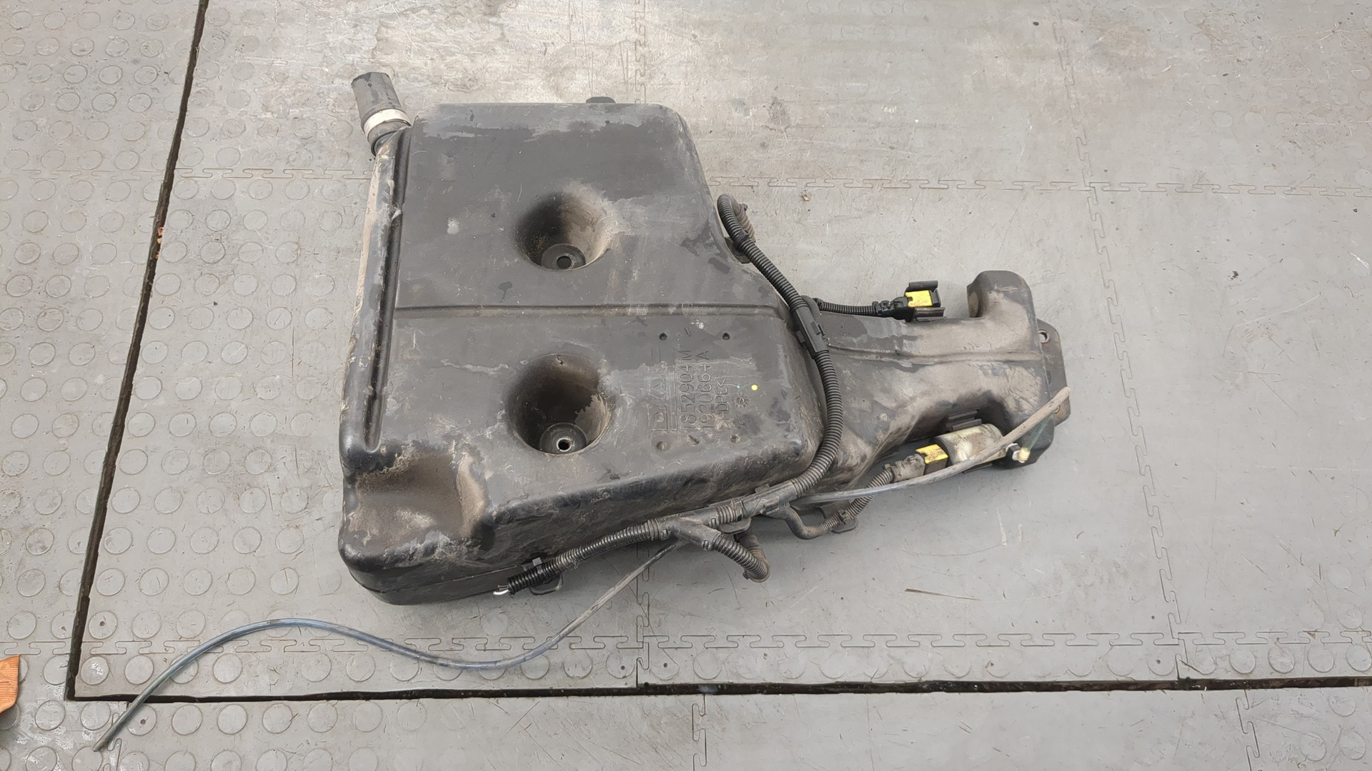 Бачок омывателя лобового стекла