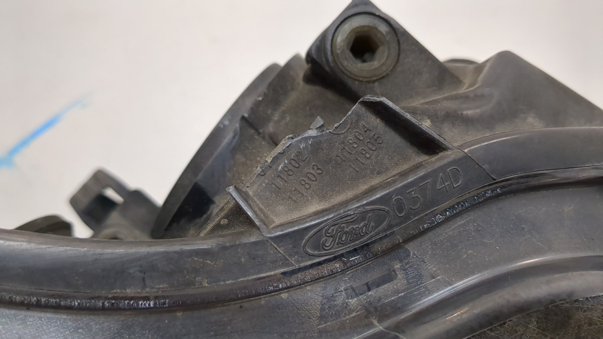 Фара правая