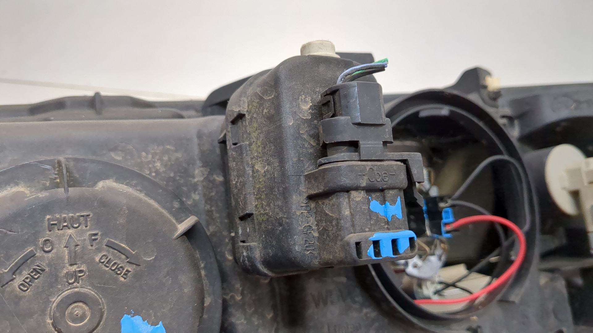 Фара правая