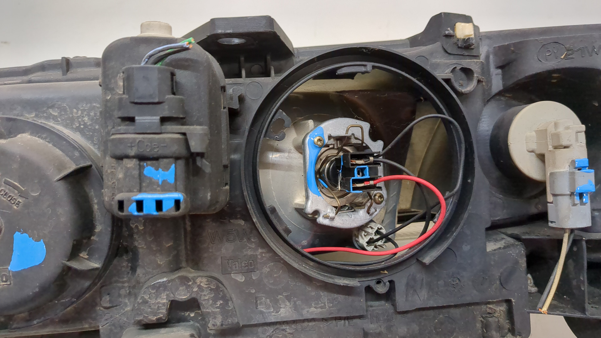 Фара правая