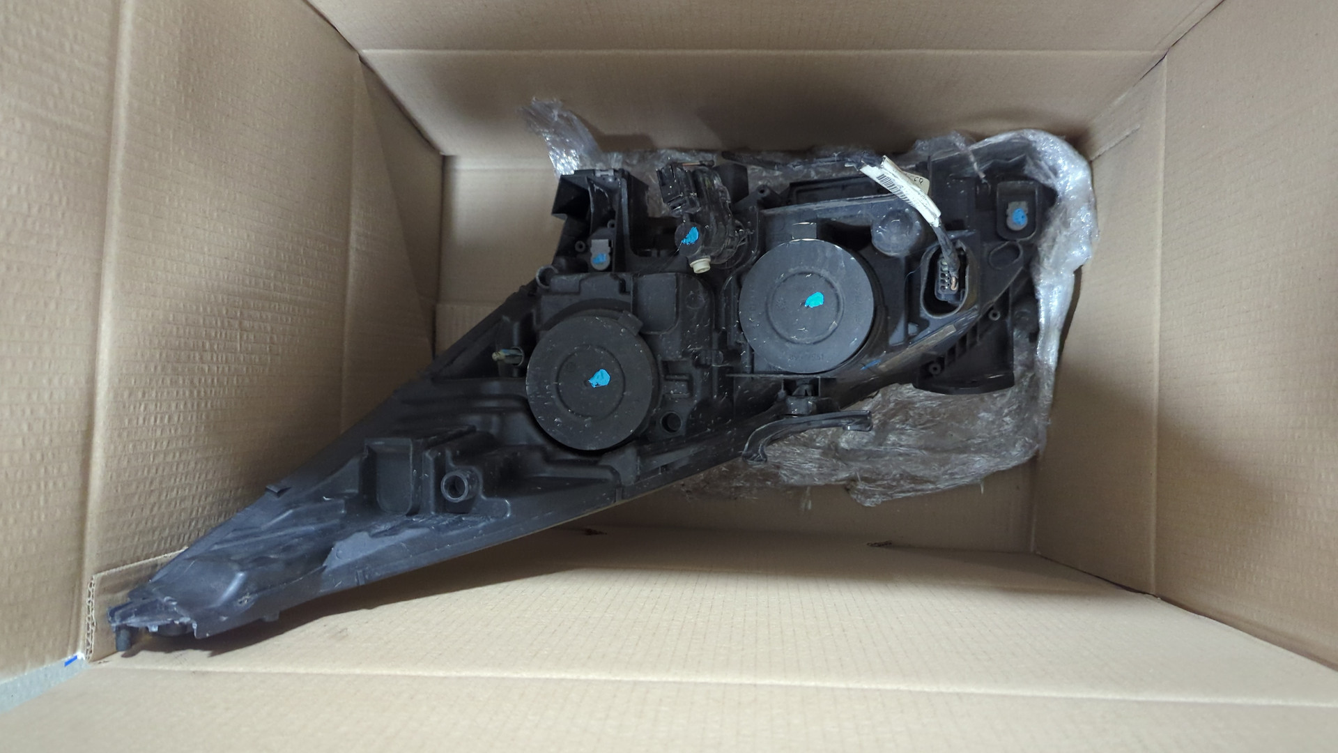 Фара правая