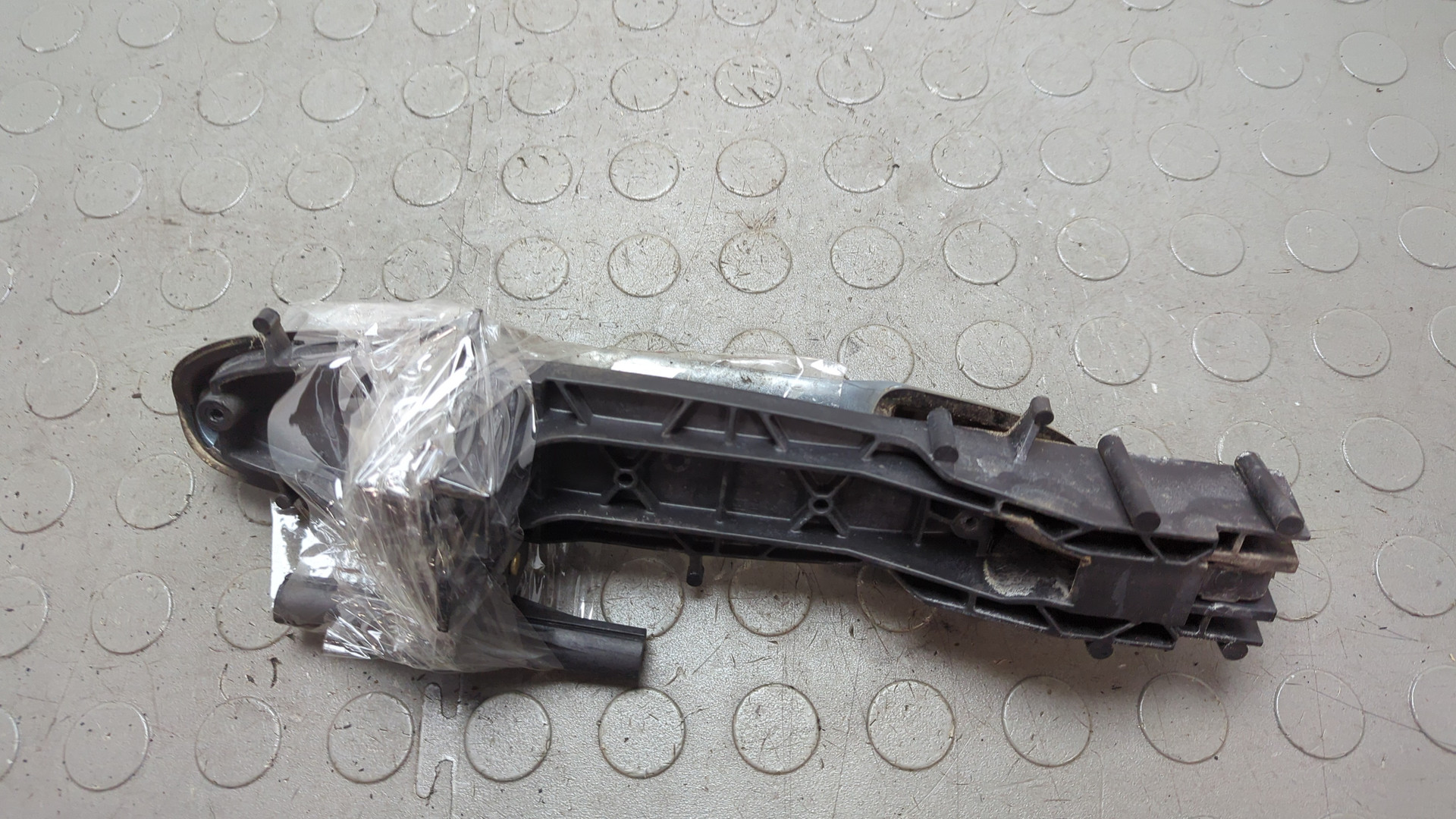 Ручка двери наружная