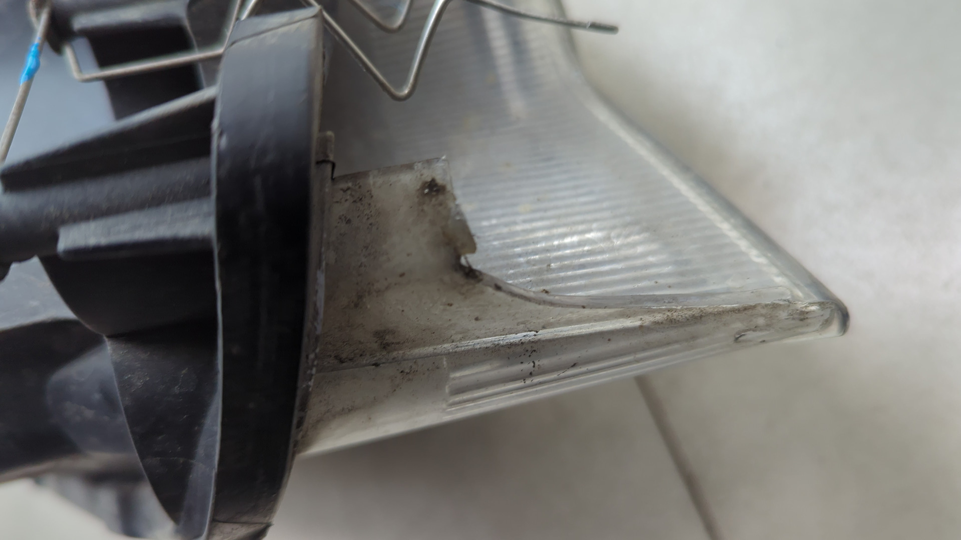 Фара правая