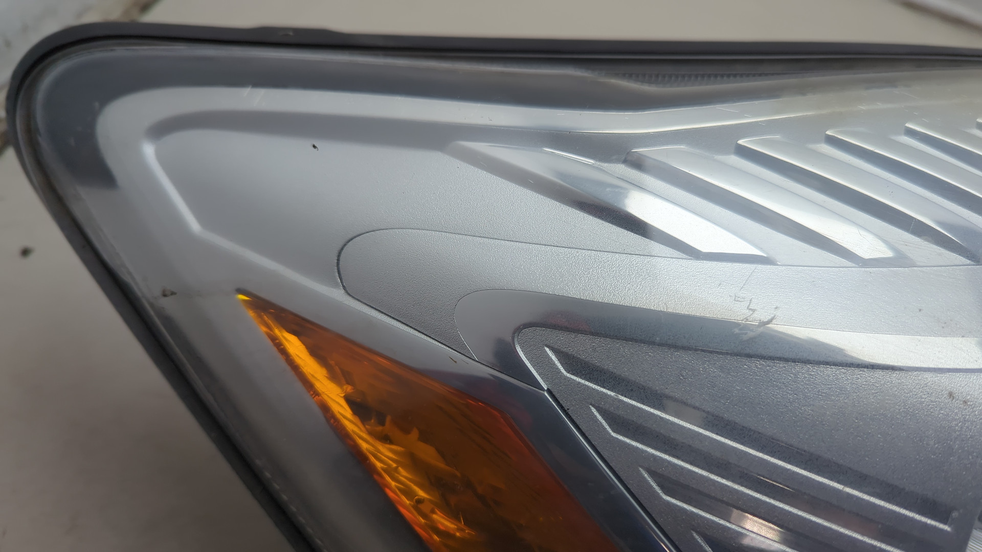 Фара правая