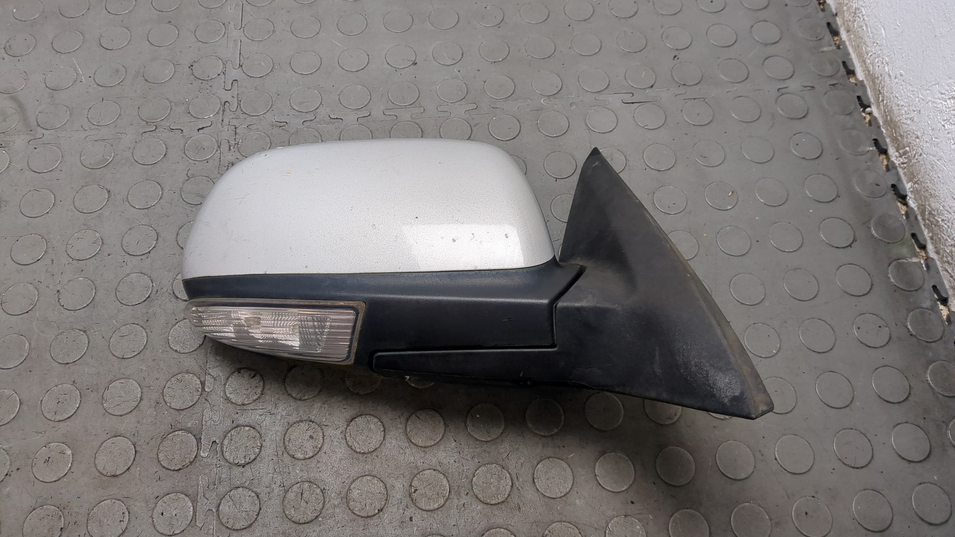 Зеркало правое электрическое