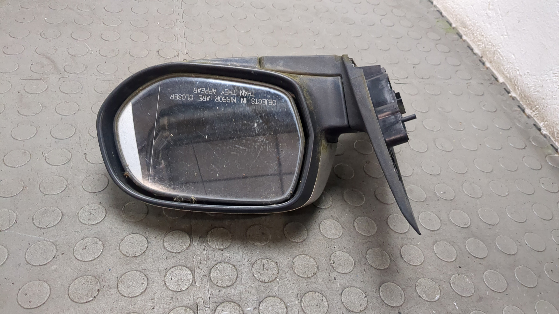 Зеркало правое электрическое