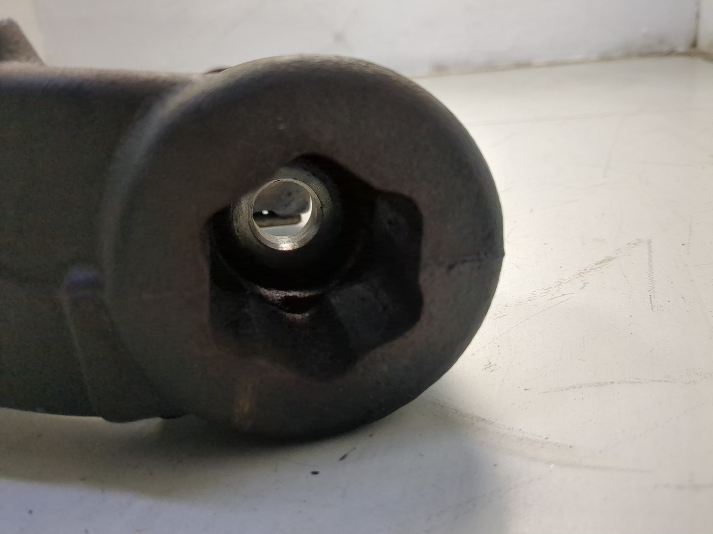 Рычаг передний правый