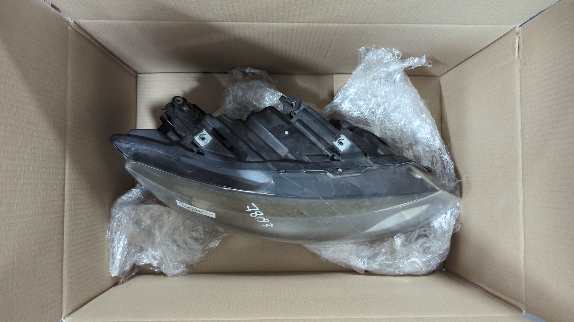 Фара правая