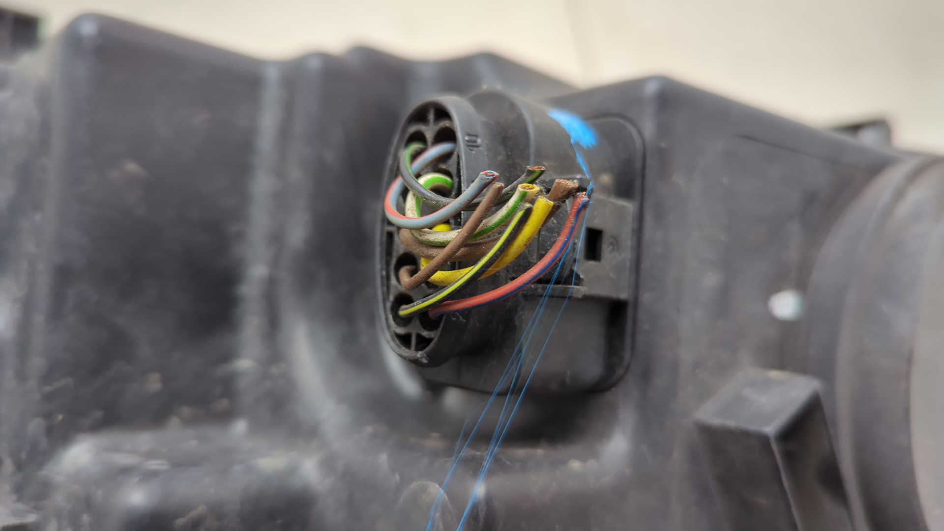 Фара правая