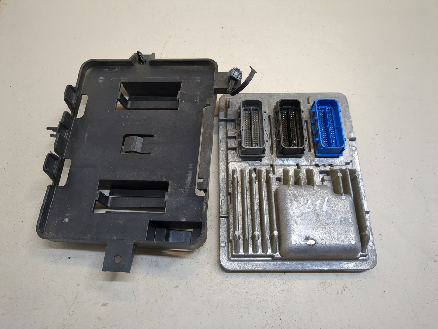 Блок управления двигателем