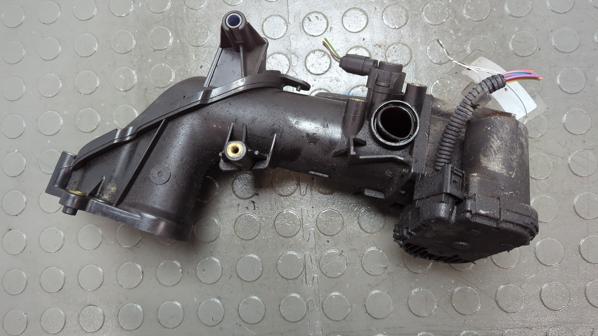 Заслонка дроссельная электрическая