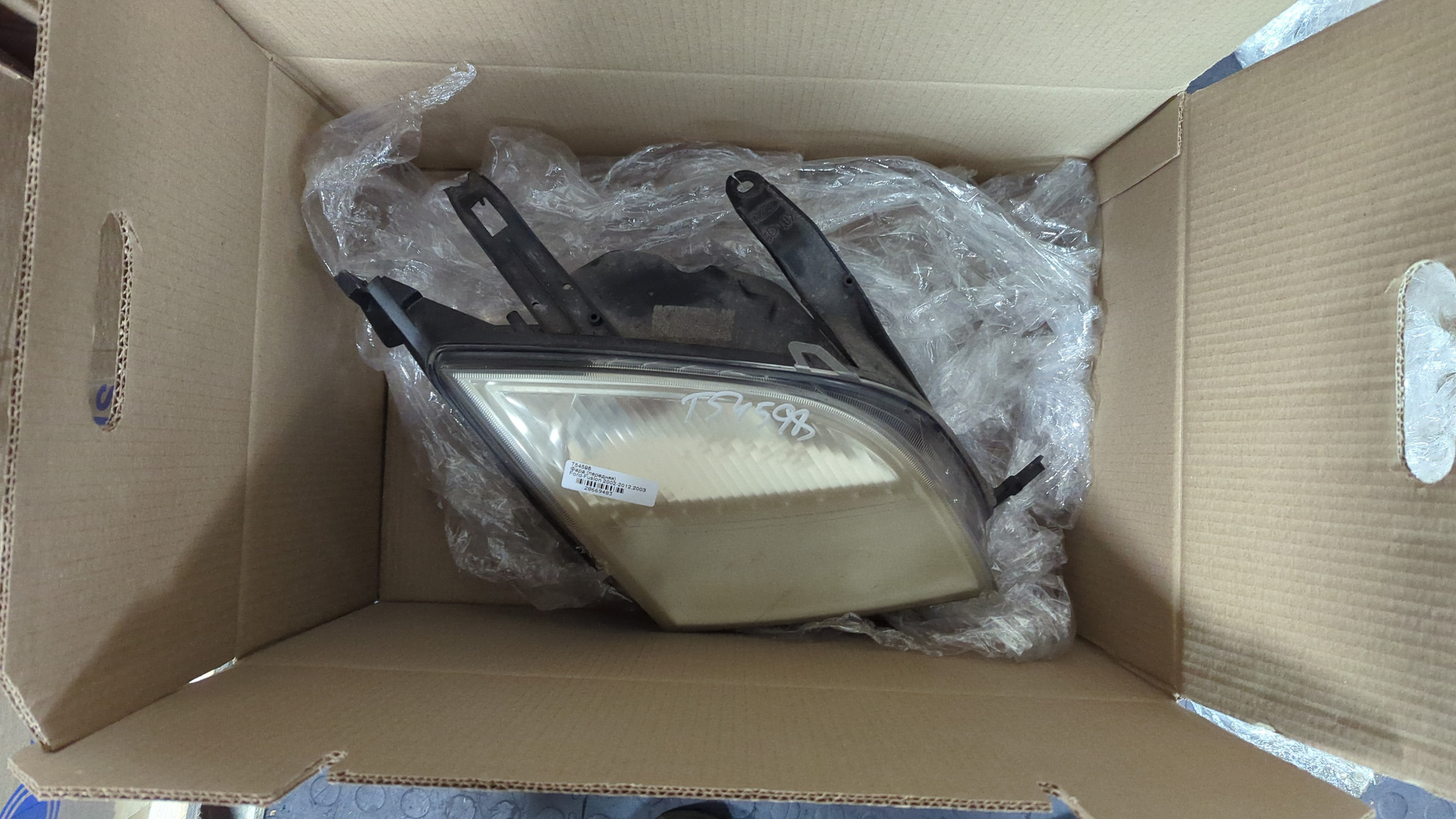 Фара правая