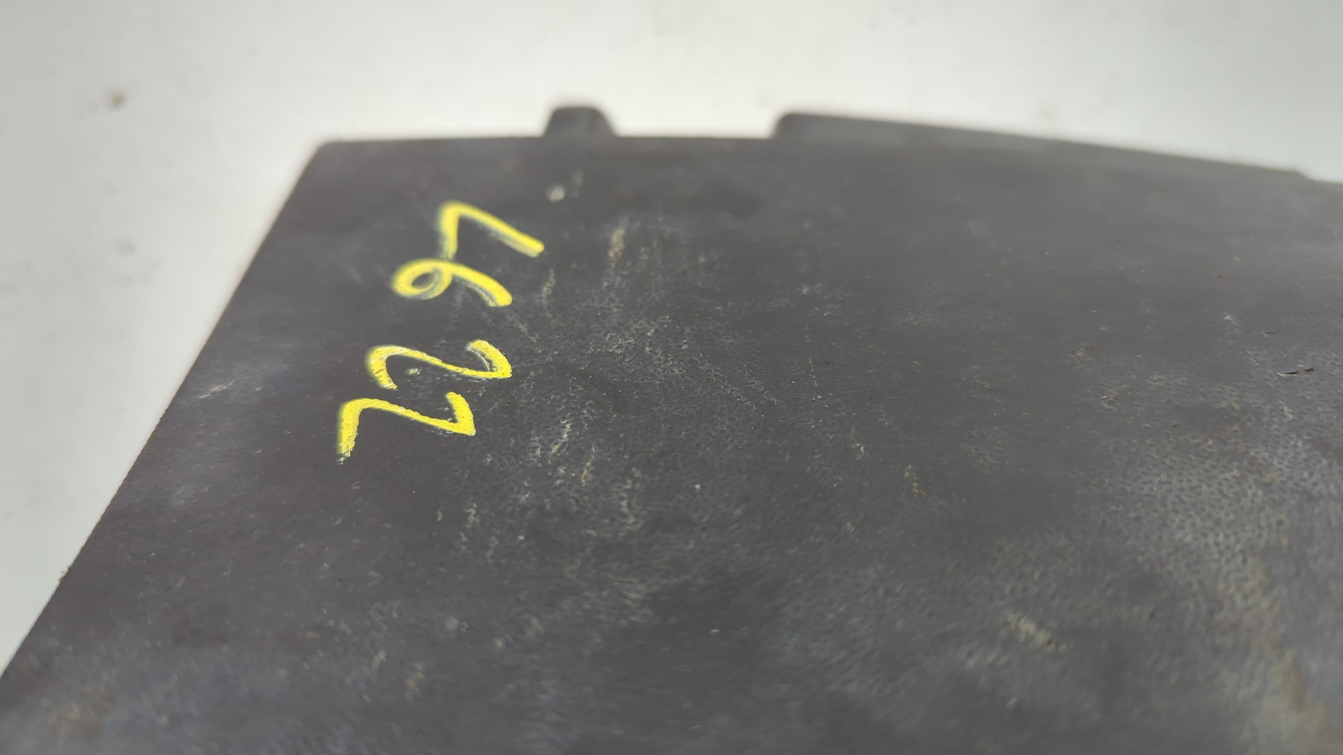 Брызговик задний правый