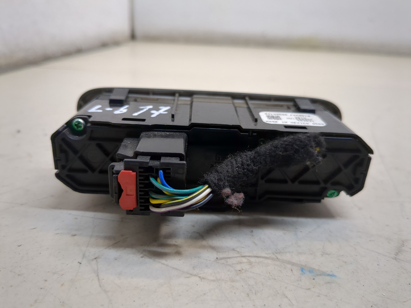 Переключатель света фар