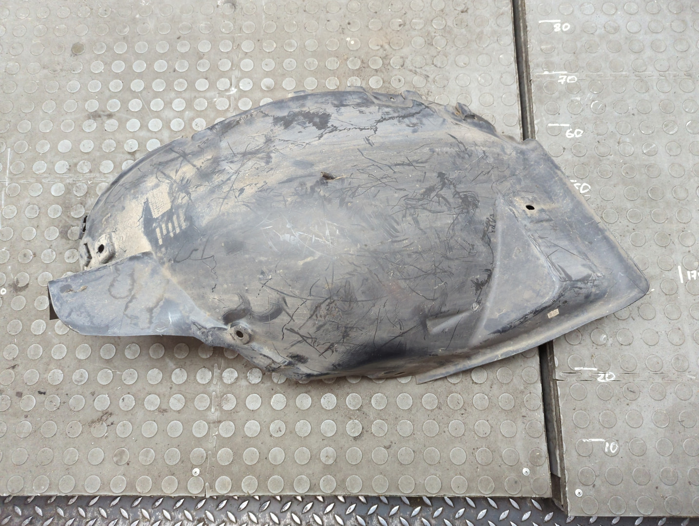 Локер передний правый