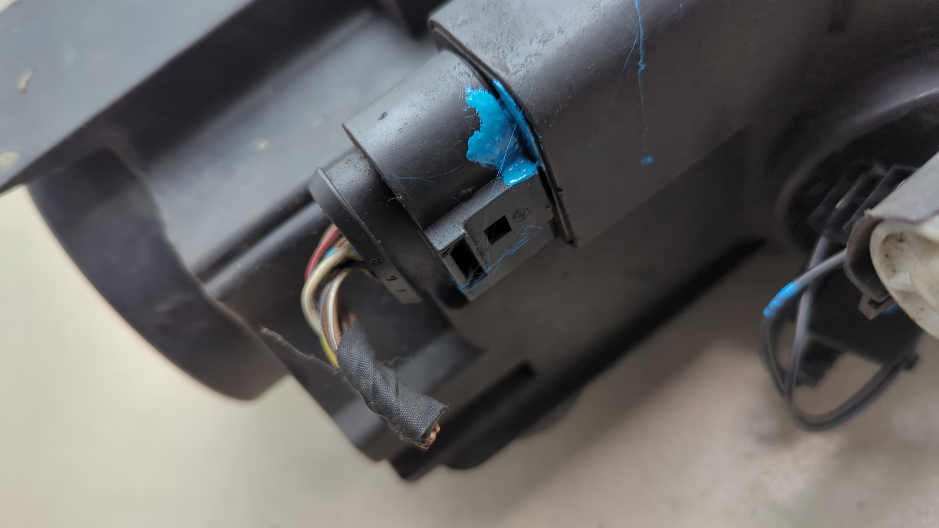 Фара правая