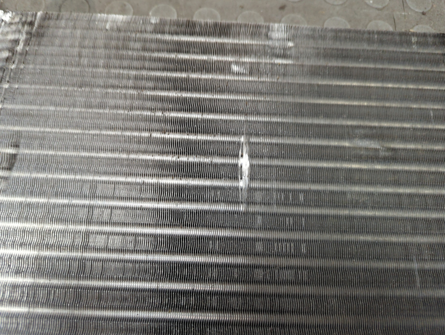 Радиатор охлаждения двигателя основной