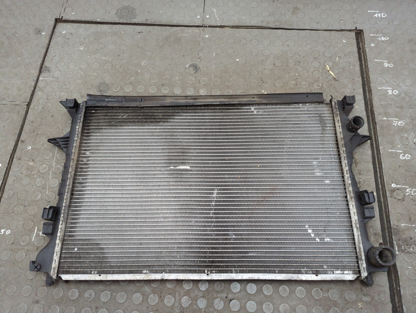 Радиатор охлаждения двигателя основной