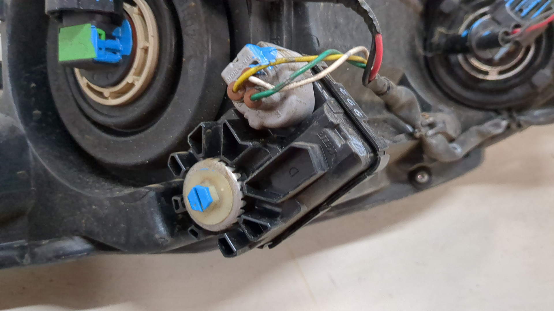 Фара правая